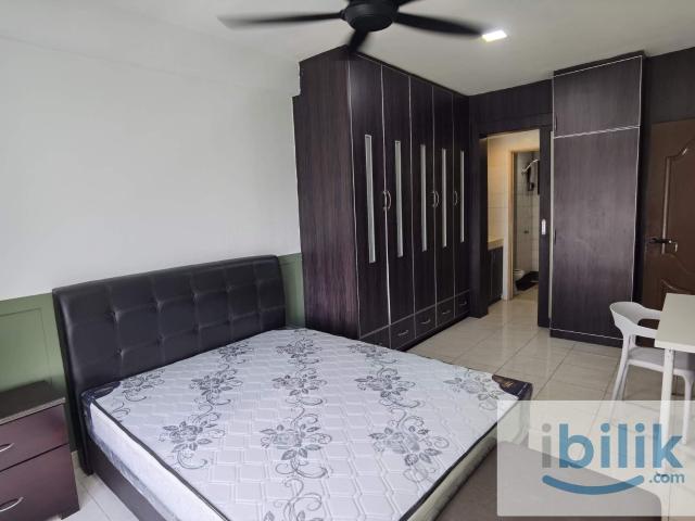 Master Room at Endah Puri, Sri Petaling Near Endah Parade Near LRT Bukit Jalil