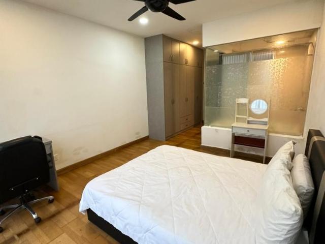 Master Room at KL Gateway, Bangsar South
