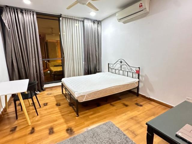 Master Room at KL Gateway, Bangsar South