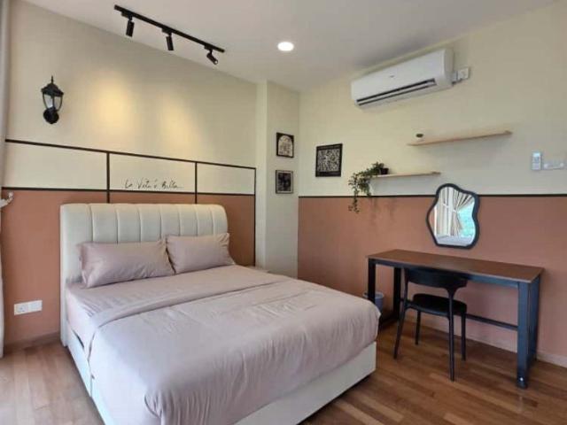 Master Room at Medini Signature, Medini