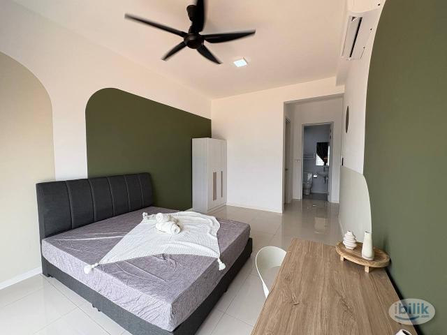 Master Room at Nadayu 801 @ Subang Murni, Shah Alam