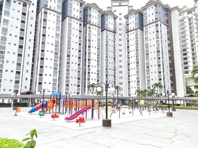 Master room at near LRT Lembah Subang Available on 07/09