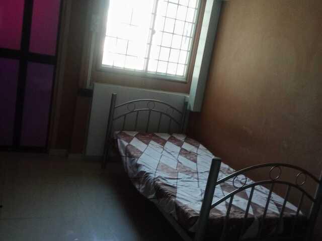 Master Room Available @ 420 Bukit Batok West Avenue 2 No Agent Fee