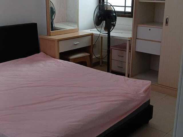 Master Room Blk 183 Bedok North Road @ $1100/$1300 AC/WIFI