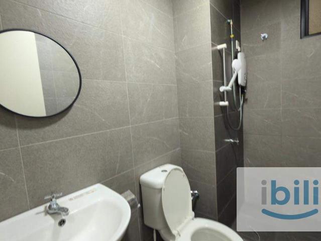 Master Room Female Unit @ netizen mrt btho