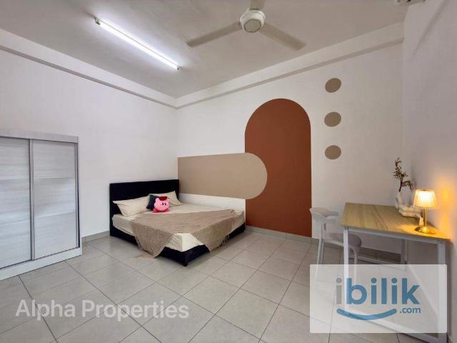 Master Room Female Unit @ netizen mrt btho