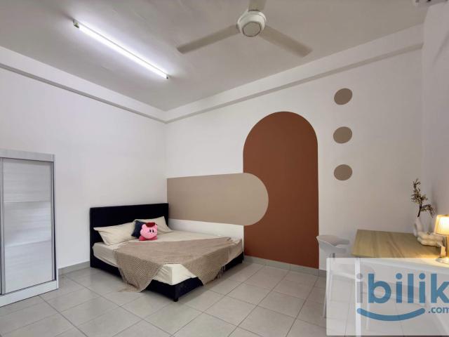 Master Room Female Unit @ netizen mrt btho