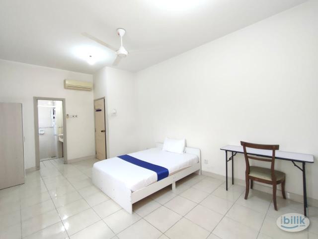 Master Room for Female at Pelangi Utama Condominium, Bandar Utama