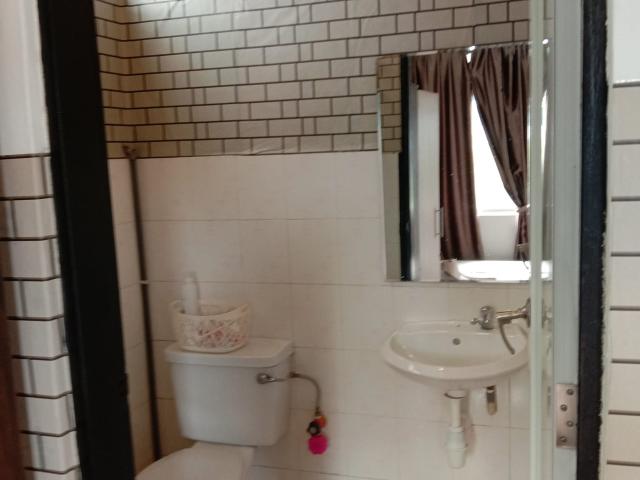 Master Room for Male at Cheng, Melaka Tengah