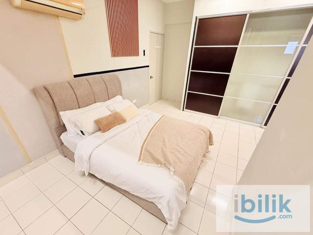 Master room for mix gender house in cheras walking distance to lrt cheras & leisuremall ️