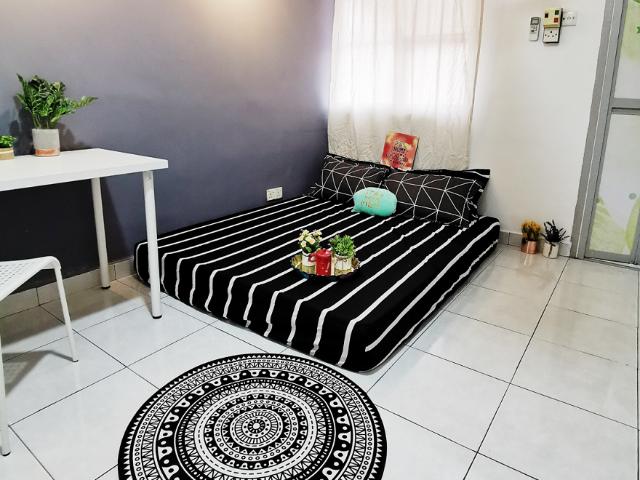 Master room for rent at Jalan PJS 9/8・Walking Distance Taylors, Sunway, Monash, Pyramid