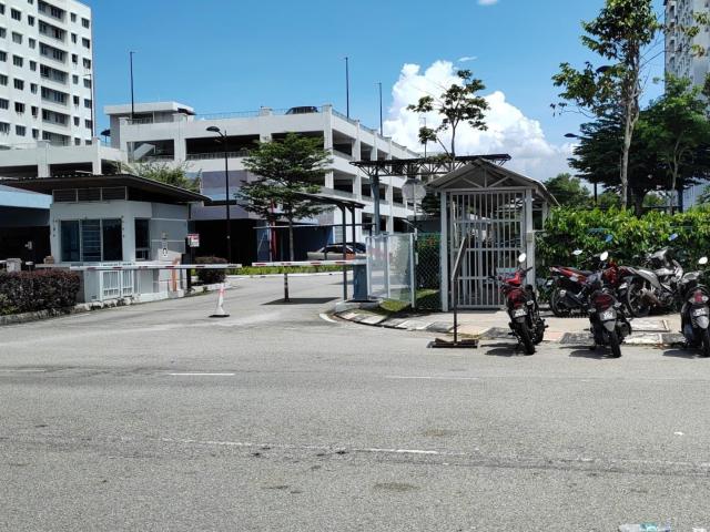 Master Room for Rent at Pangsapuri Suria 1 – Prime Location!