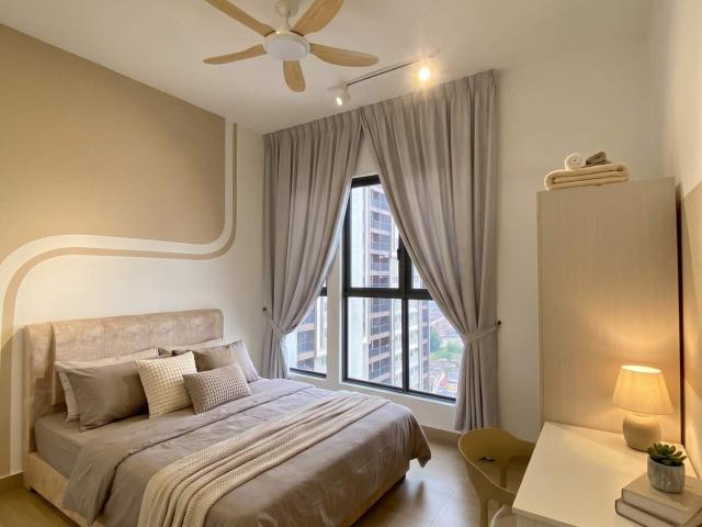 Master Room for Rent @ Endah Puri, Sri Petaling KL