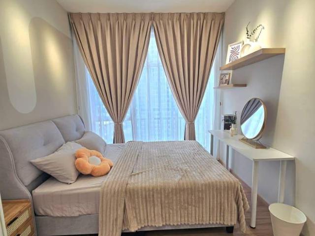 Master room for rent in Midas Seri Alam