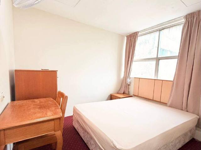 Master room for Rent nearby LRT / IOI Puchong mall ️