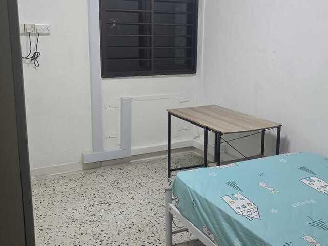 Master room – Immediate Move In  Blk 63 Telok Blangah Heights, Singapore 100063