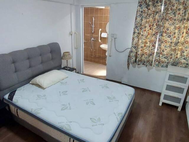 Master room in woodlands