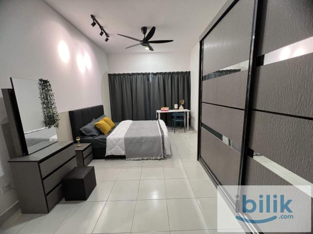 Master room In Bukit Jalil Female unit Near IMU And APU