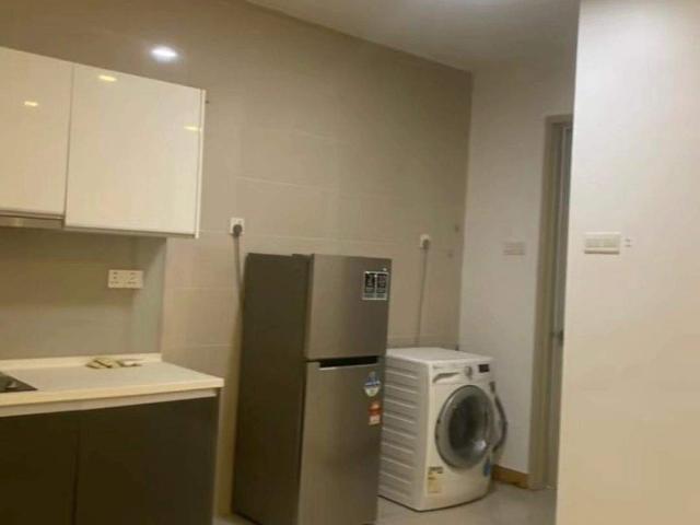 Master Room @ KL Gateway | Direct LRT Link, Near Bangsar South & UM