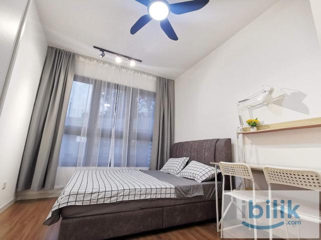 Master Room @ M Vertica Maluri | Direct Owner | NO Partition | Fully Furnished Queen Room | Walking to MRT/LRT