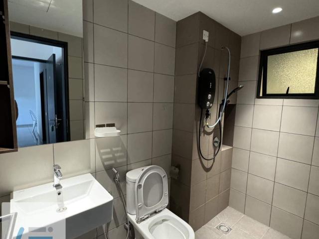 Master room Mix unit Damasara