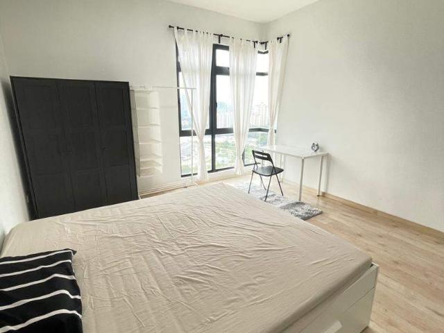 Master Room_Parkhill Residence_Chinese Housemate