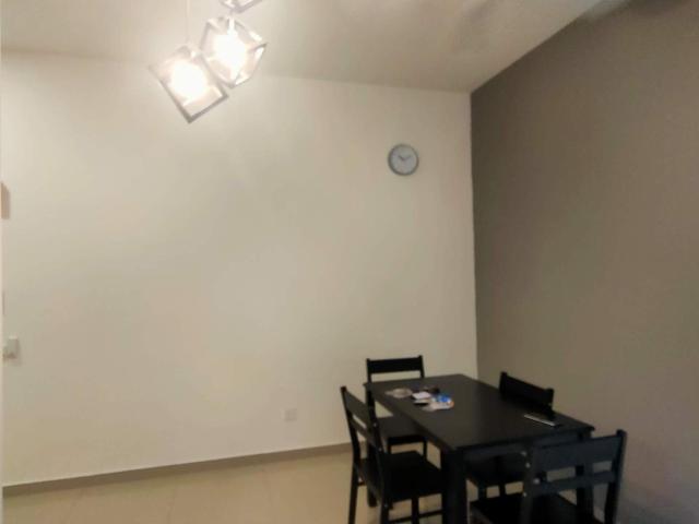 Master room private bathroom fully furnished free internet