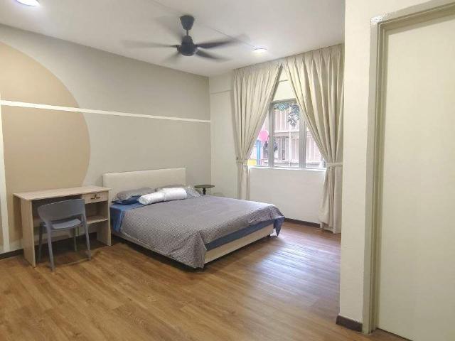 Master room. Private Bathroom