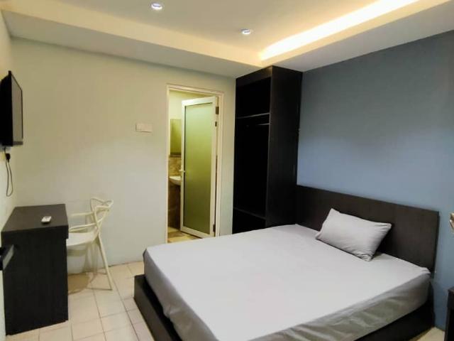Master Room Rent at PJS 8 near Sunway Pyramid/BRT Station