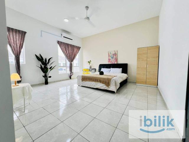[Master] room rent at rimbun aman, bukit kepayang, seremban