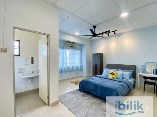[Master] room rent at taman puncak jalil, pavilion bukit jalil