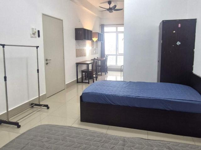 Master Room Sharing Female Only✨at Mutiara Ville, Cyberjaya Walking to Tamarind Square/Cyberjaya Hospital/MMU UOC