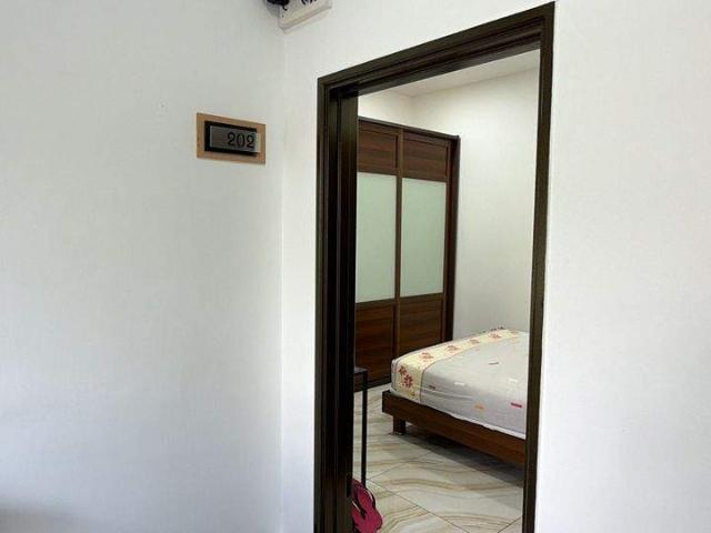 Masterbed room Attached Private Bathroom Available | Desa Tebrau | IKEA Toppen | Mont Austin