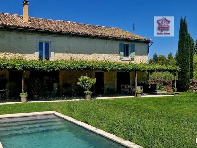 Mas 10 pièces 259 m²