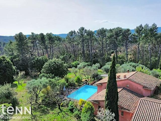Mas 10 pièces 341 m²