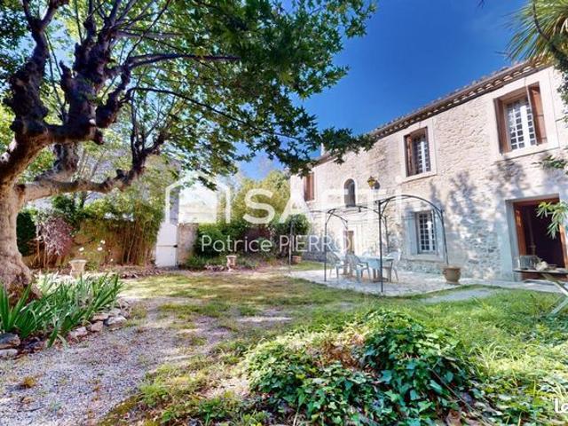 Mas 10 pièces 302 m²