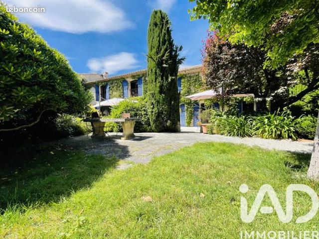 Mas 10 pièces 310 m²