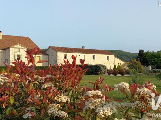 Mas 11 pièces 303 m²