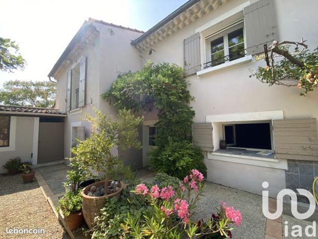Mas 11 pièces 328 m²