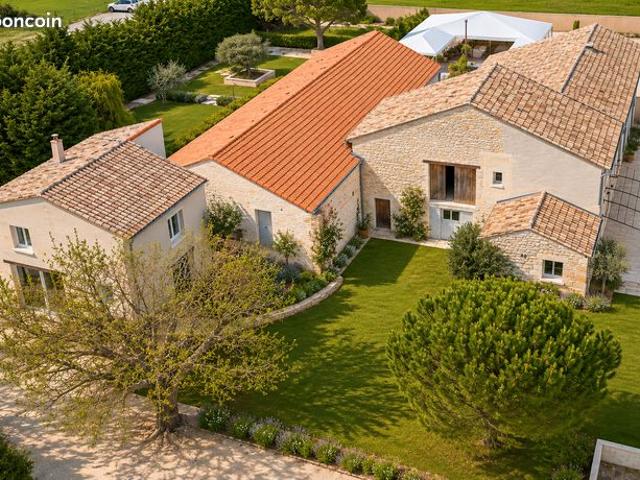 Mas 11 pièces 580 m²