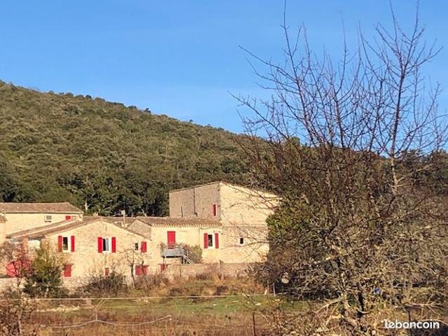 Mas 11 pièces 750 m²