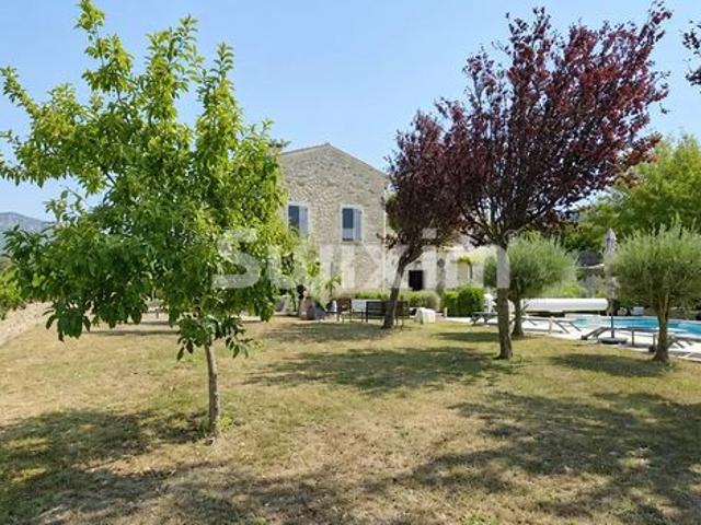Mas 12 pièces 341 m²