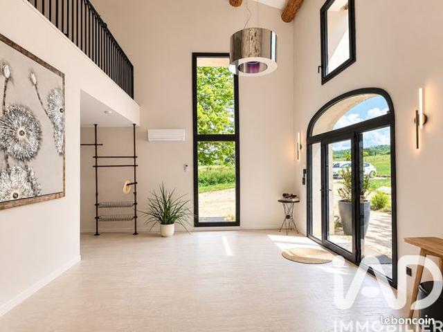 Mas 12 pièces 419 m²