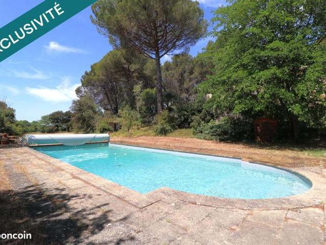 Mas 13 pièces 290 m²