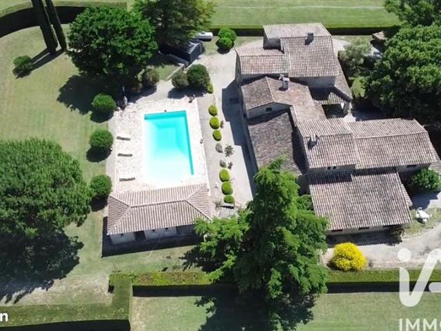 Mas 14 pièces 418 m²
