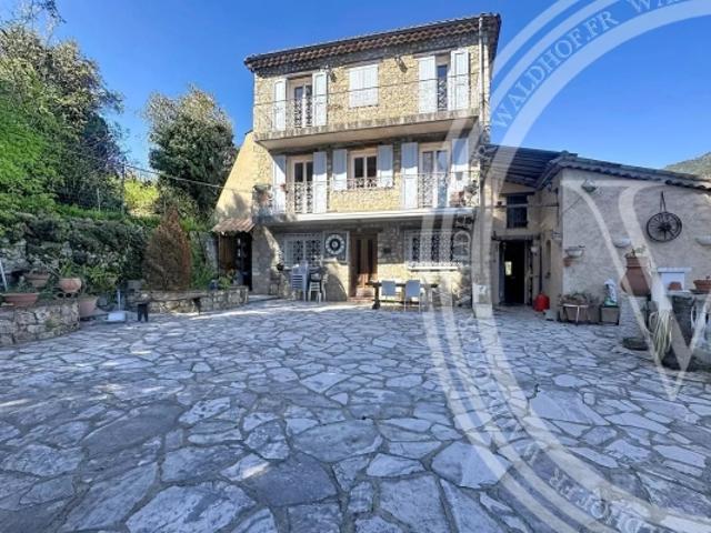 Mas 152 M2 sur 5000 M2 de terrain