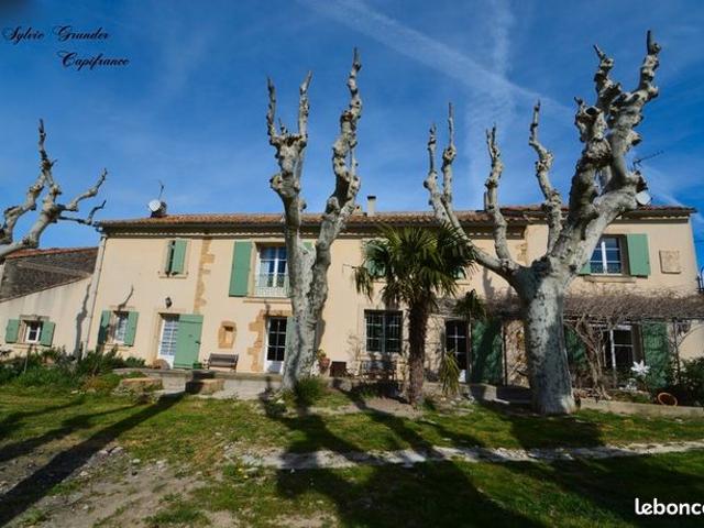 Mas 15 pièces 455 m²