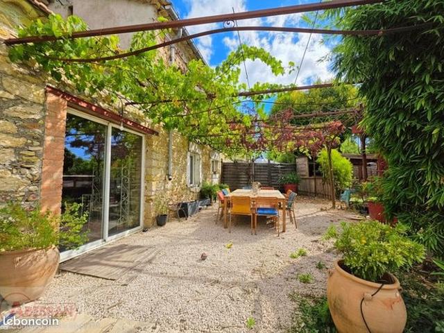 Mas 16 pièces 457 m²