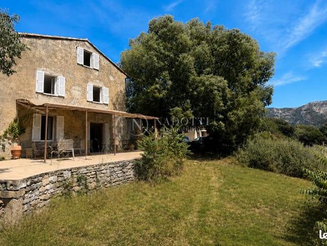 Mas 17 pièces 390 m²