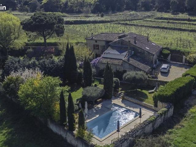 Mas 17 pièces 306 m²